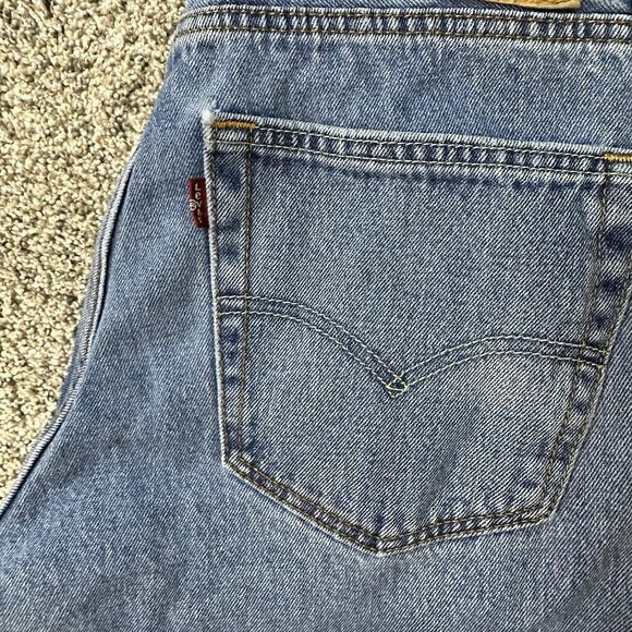 Levis 505 Jeans Mens 32x34 Straight Leg Blue Medium Wash Denim Modern - Picture 3 of 13